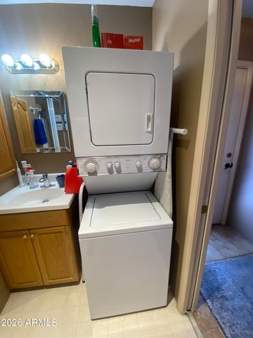 2010 S Crow Avenue, Apache Junction, AZ 85119