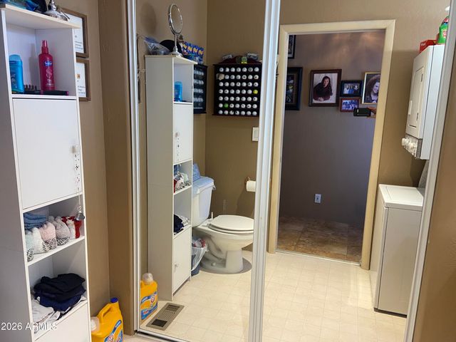 2010 S Crow Avenue, Apache Junction, AZ 85119