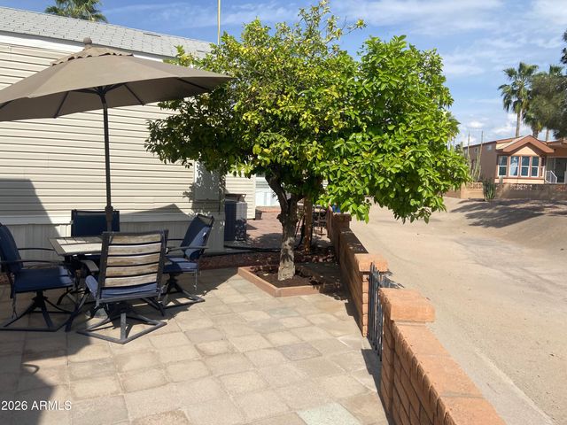 2010 S Crow Avenue, Apache Junction, AZ 85119