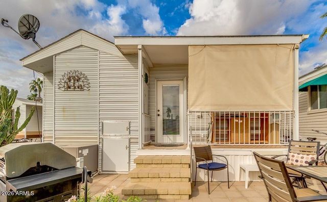 2010 S Crow Avenue, Apache Junction, AZ 85119