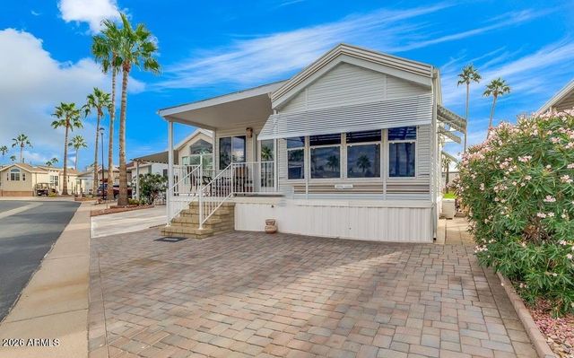 2010 S Crow Avenue, Apache Junction, AZ 85119