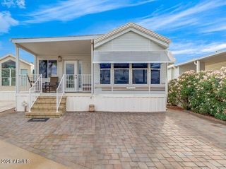 2010 S Crow Avenue, Apache Junction, AZ 85119