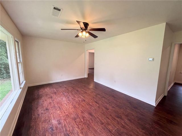 856 Glenway Drive, Atlanta, GA 30344