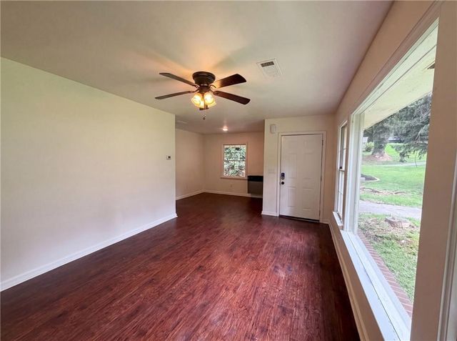 856 Glenway Drive, Atlanta, GA 30344