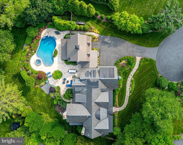 6529 SOTHORON RD, Mclean, VA 22101