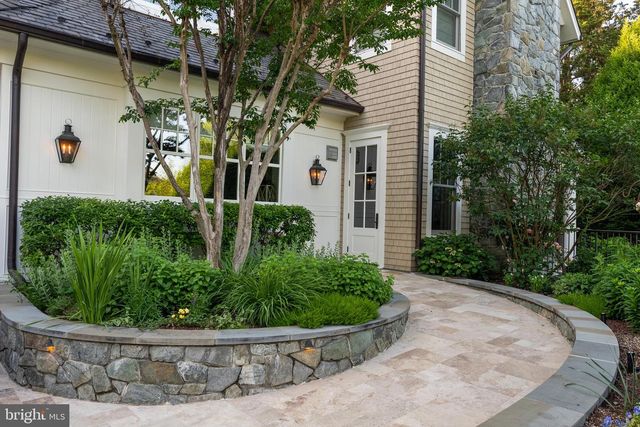 6529 SOTHORON RD, Mclean, VA 22101