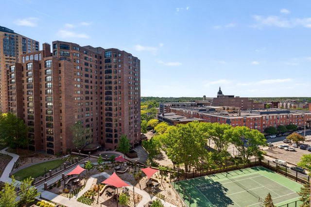 1201 Yale Place 809, Minneapolis, MN 55403