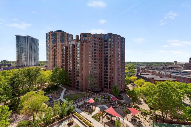 1201 Yale Place 809, Minneapolis, MN 55403