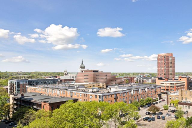 1201 Yale Place 809, Minneapolis, MN 55403