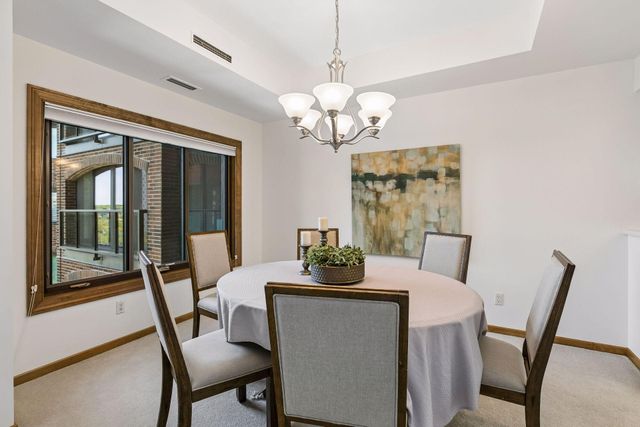 1201 Yale Place 809, Minneapolis, MN 55403