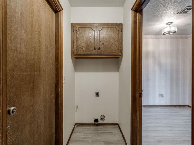 1058 Mulbury Mansion, Yukon, OK 73099