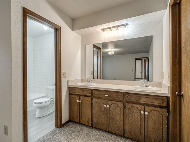 1058 Mulbury Mansion, Yukon, OK 73099