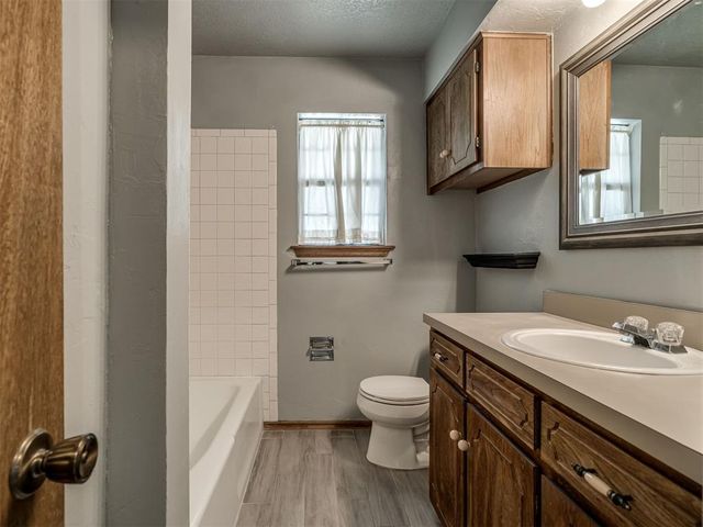 1058 Mulbury Mansion, Yukon, OK 73099