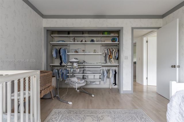 950 S Southlake Drive 950, Hollywood, FL 33019