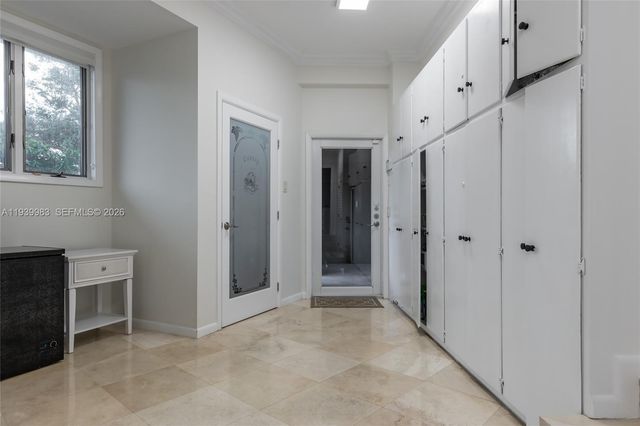 950 S Southlake Drive 950, Hollywood, FL 33019