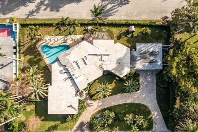 950 S Southlake Drive 950, Hollywood, FL 33019