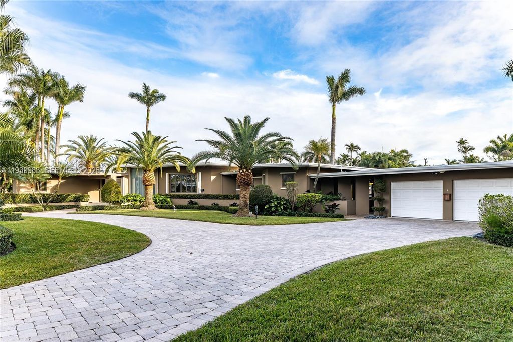 950 S Southlake Drive 950, Hollywood, FL 33019