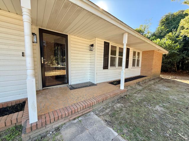 3104 Chris Drive, Dalzell, SC 29040