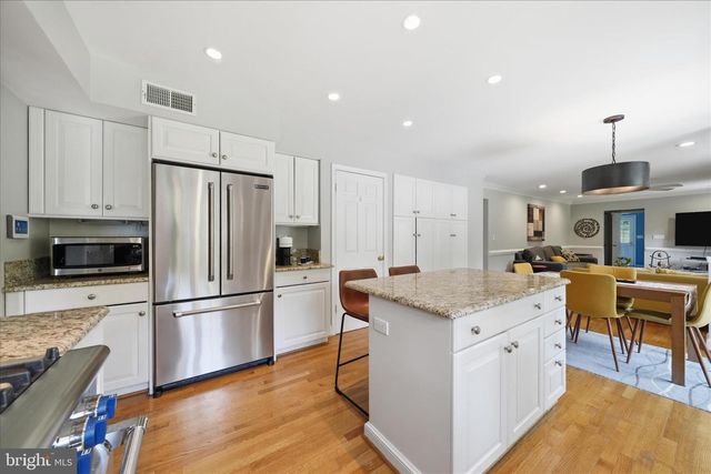 15113 WATER OAK DR, Darnestown, MD 20878