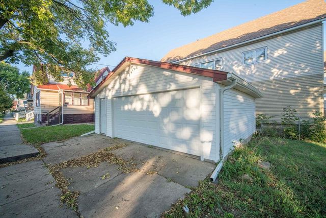 1966 S 7th STREET, Milwaukee, WI 53204