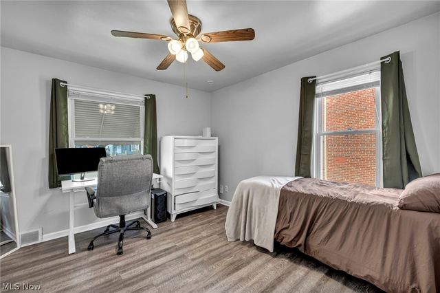 6133 W 54th Street, Parma, OH 44129