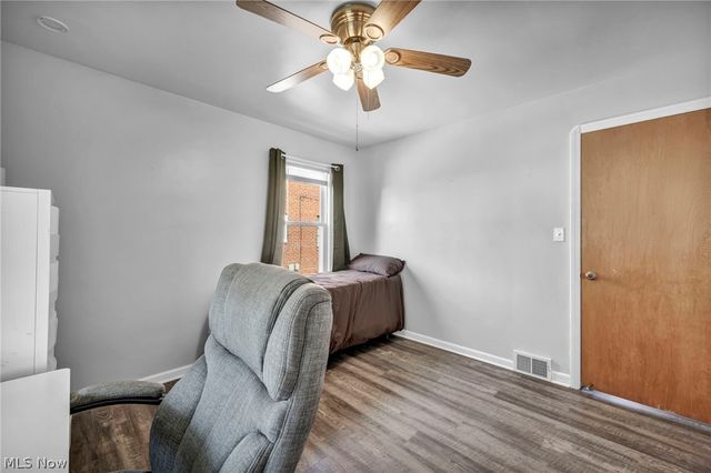 6133 W 54th Street, Parma, OH 44129