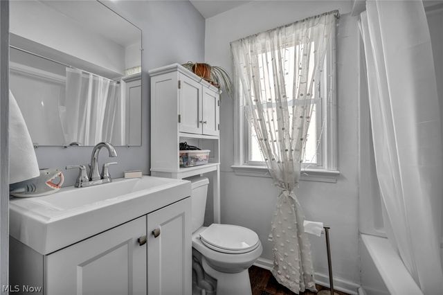 6133 W 54th Street, Parma, OH 44129