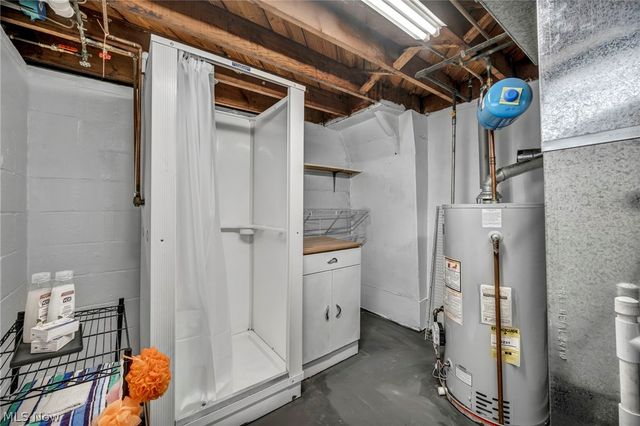 6133 W 54th Street, Parma, OH 44129