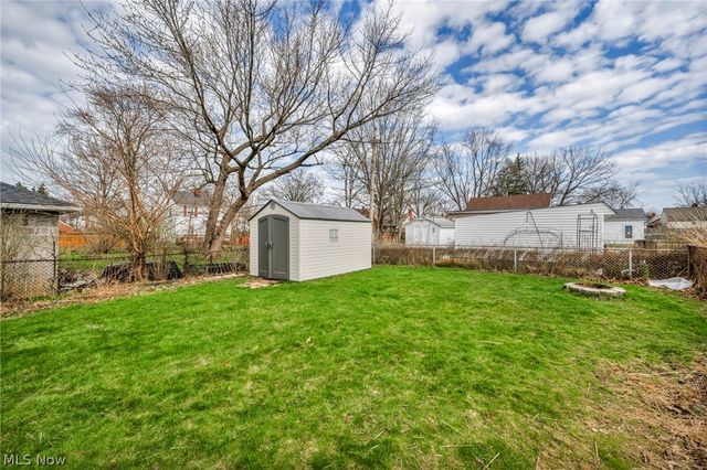 6133 W 54th Street, Parma, OH 44129