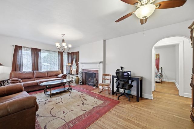101 Court St, Westfield, MA 01085