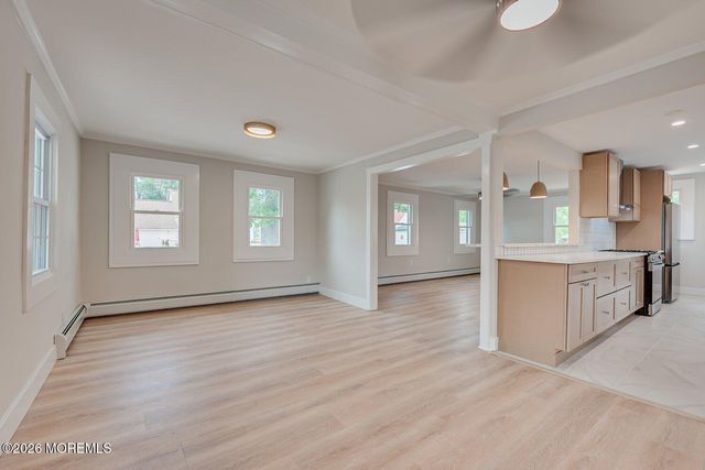 27 Birchwood Avenue, Keansburg, NJ 07734