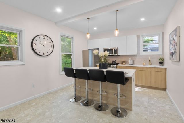 127 Steuben St, East Orange City, NJ 07018