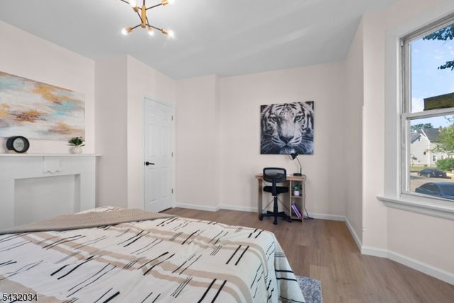 127 Steuben St, East Orange City, NJ 07018