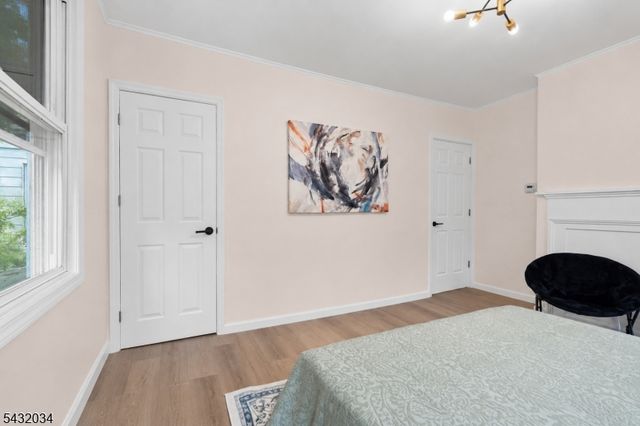 127 Steuben St, East Orange City, NJ 07018