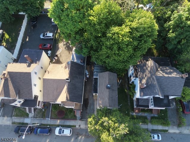 127 Steuben St, East Orange City, NJ 07018