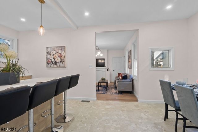 127 Steuben St, East Orange City, NJ 07018