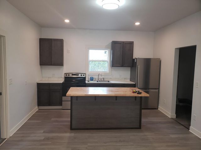 506 Hill Avenue, Ava, MO 65608