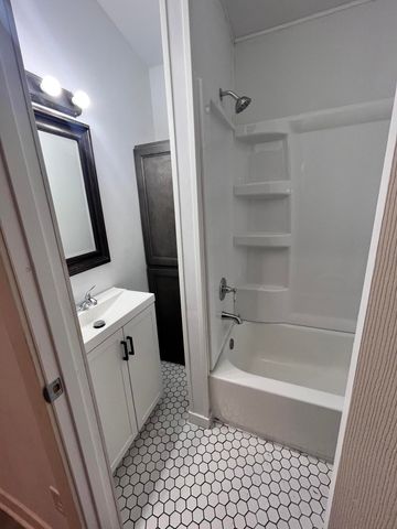 506 Hill Avenue, Ava, MO 65608