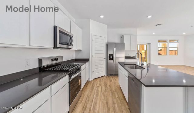 12256 E Morris Carson Drive, Vail, AZ 85641