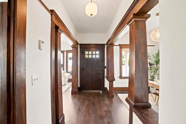 4205 West St, Oakland, CA 94608