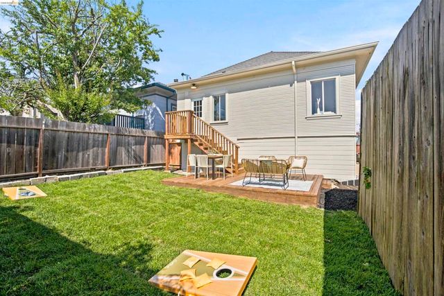 4205 West St, Oakland, CA 94608