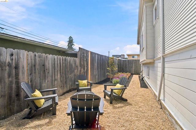 4205 West St, Oakland, CA 94608