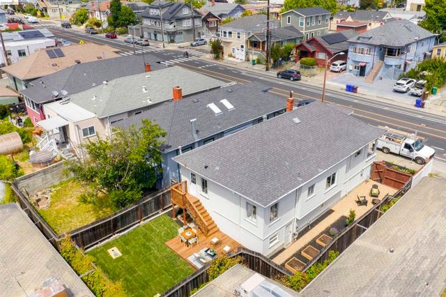 4205 West St, Oakland, CA 94608