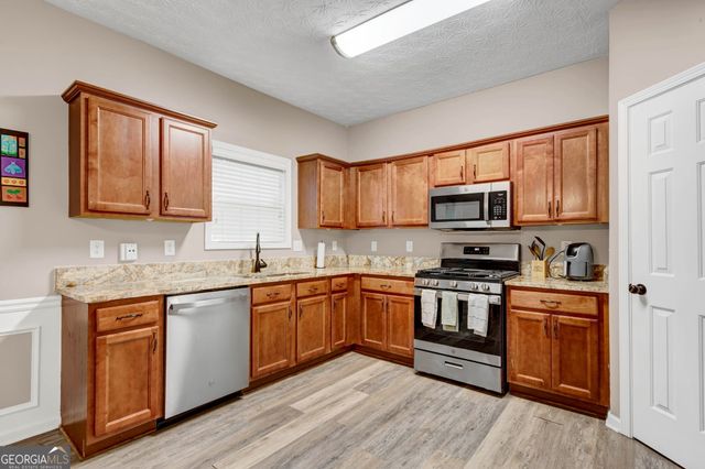 1290 Adcox Square, Stone Mountain, GA 30088