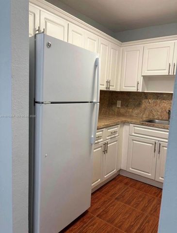 1152 NW 3rd St 2, Miami, FL 33128