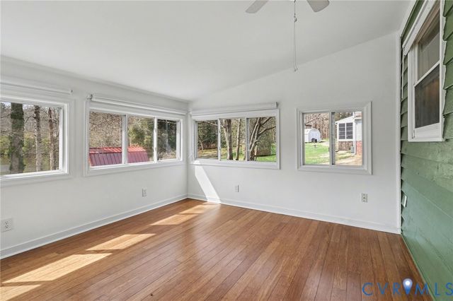 1102 Collingwood Dr, Hopewell, VA 23860