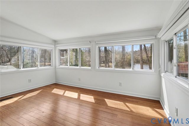 1102 Collingwood Dr, Hopewell, VA 23860