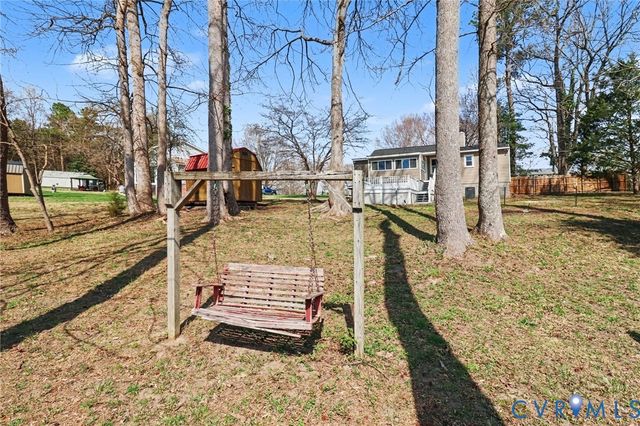 1102 Collingwood Dr, Hopewell, VA 23860