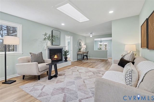 1102 Collingwood Dr, Hopewell, VA 23860