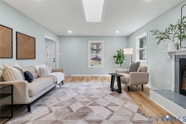 1102 Collingwood Dr, Hopewell, VA 23860